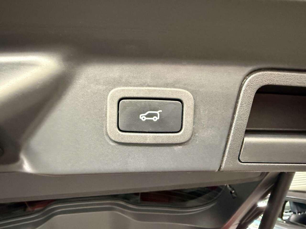 2020 LAND ROVER RANGE ROVER VELAR 2020 LAND ROVER RANGE ROVER VELAR