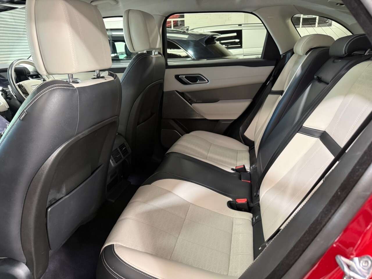 2020 LAND ROVER RANGE ROVER VELAR 2020 LAND ROVER RANGE ROVER VELAR