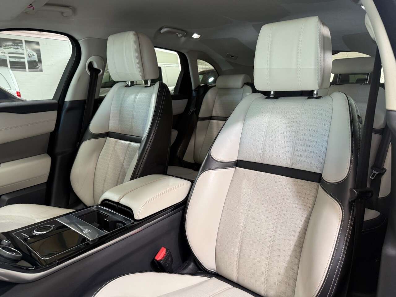 2020 LAND ROVER RANGE ROVER VELAR 2020 LAND ROVER RANGE ROVER VELAR