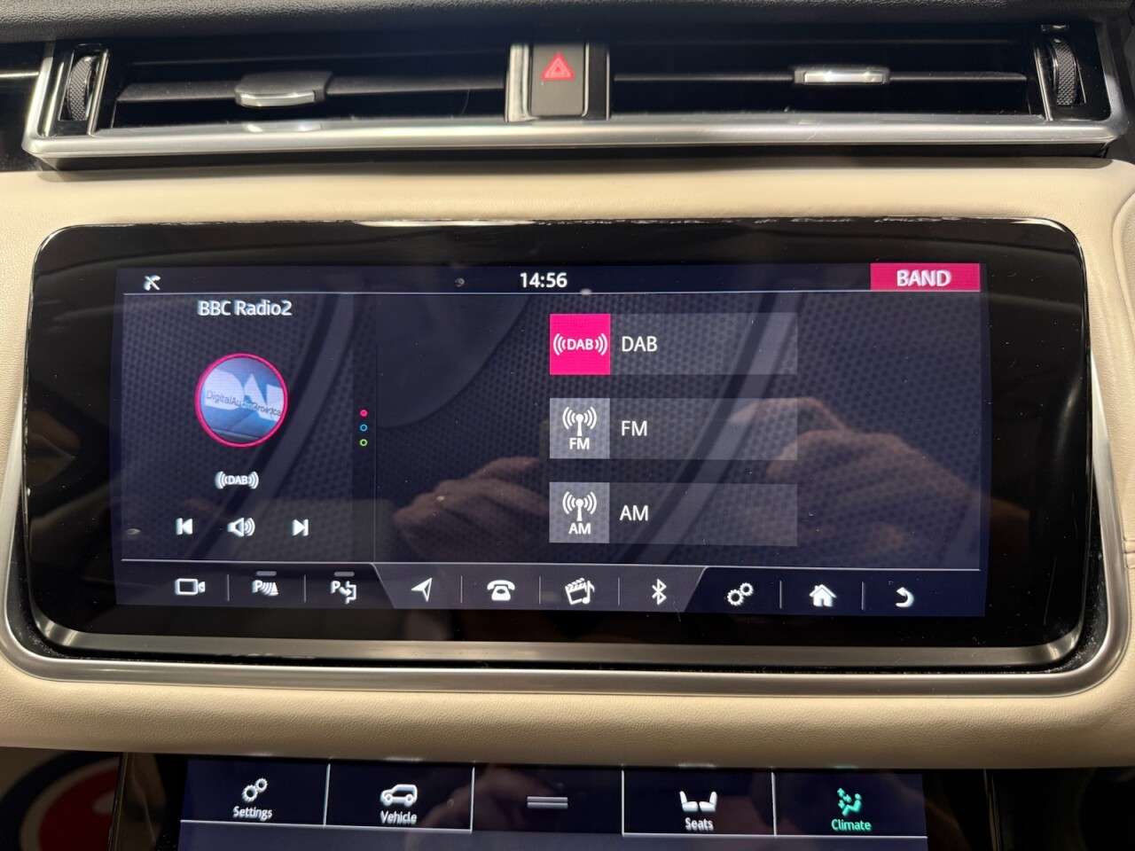 2020 LAND ROVER RANGE ROVER VELAR 2020 LAND ROVER RANGE ROVER VELAR