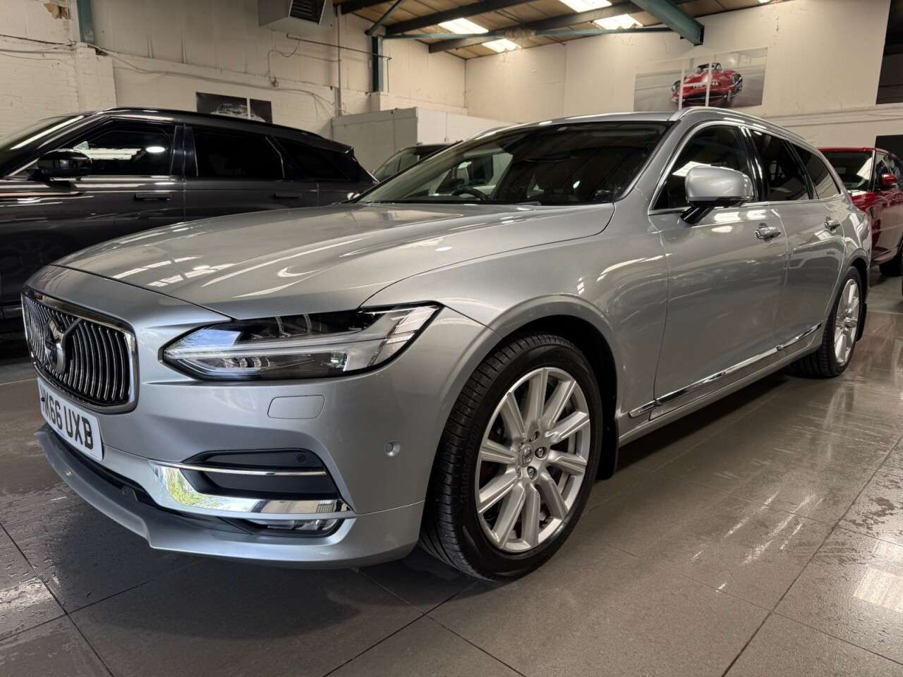 A 2016 VOLVO V90 2.0 D5 PowerPulse Inscription Estate 5dr Diesel Auto AWD Euro 6 (s/s) (235 A 2016 VOLVO V90 2.0 D5 PowerPulse Inscription Estate 5dr Diesel Auto AWD Euro 6 (s/s) (235