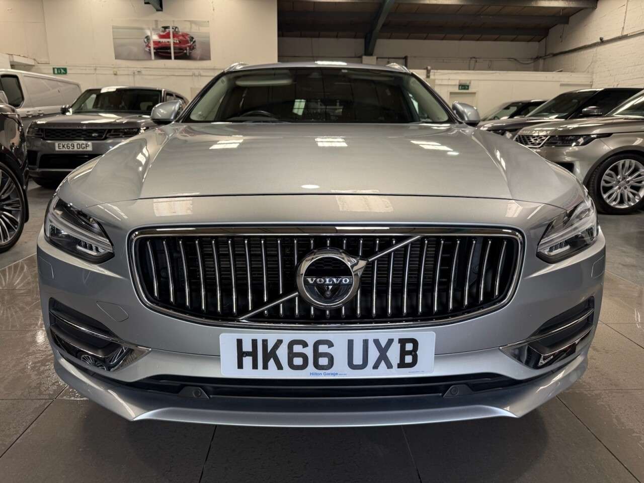 A 2016 VOLVO V90 2.0 D5 PowerPulse Inscription Estate 5dr Diesel Auto AWD Euro 6 (s/s) (235 A 2016 VOLVO V90 2.0 D5 PowerPulse Inscription Estate 5dr Diesel Auto AWD Euro 6 (s/s) (235