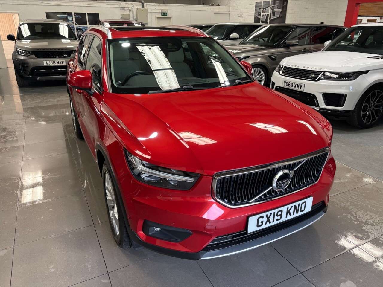 2019 VOLVO XC40 2019 VOLVO XC40