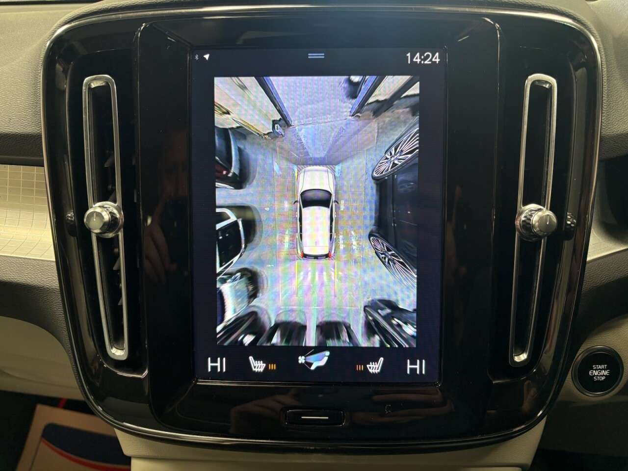 2019 VOLVO XC40 2019 VOLVO XC40