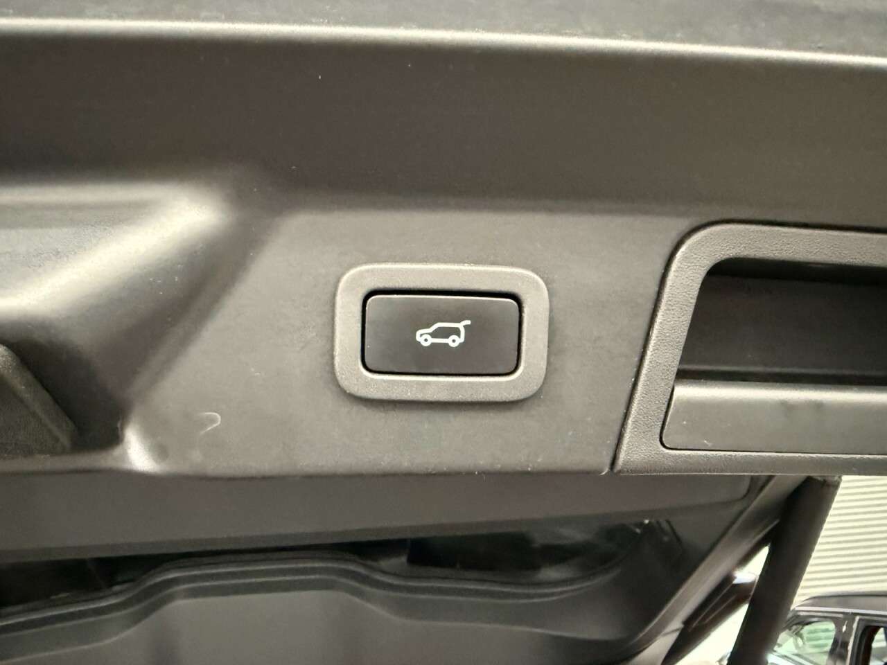 2019 LAND ROVER RANGE ROVER VELAR 2019 LAND ROVER RANGE ROVER VELAR