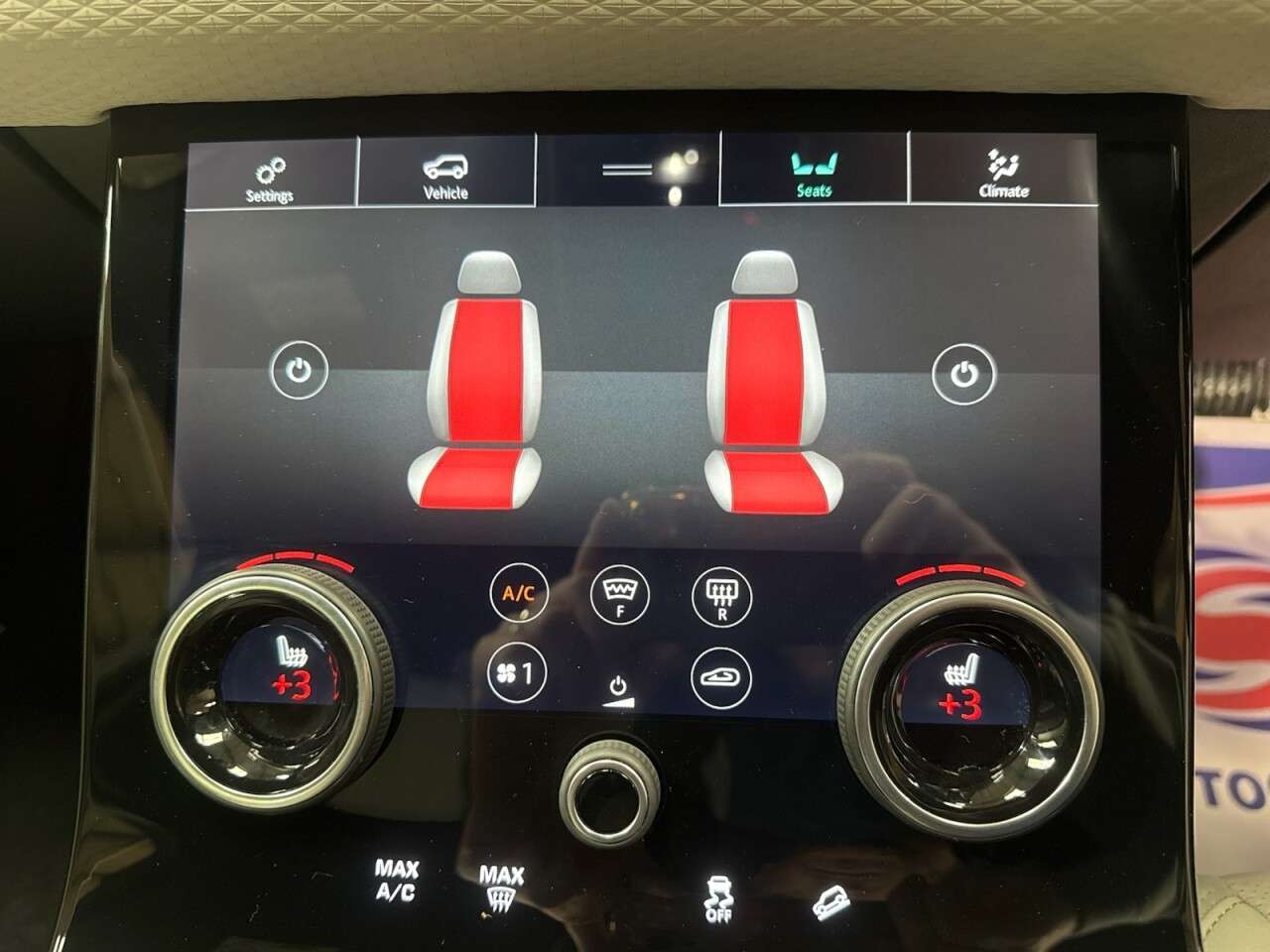 2019 LAND ROVER RANGE ROVER VELAR 2019 LAND ROVER RANGE ROVER VELAR