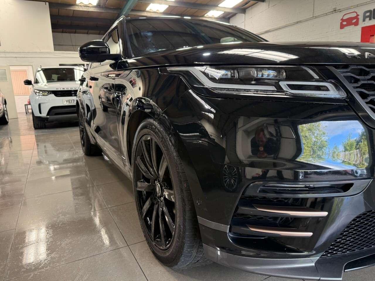 2019 LAND ROVER RANGE ROVER VELAR 2019 LAND ROVER RANGE ROVER VELAR