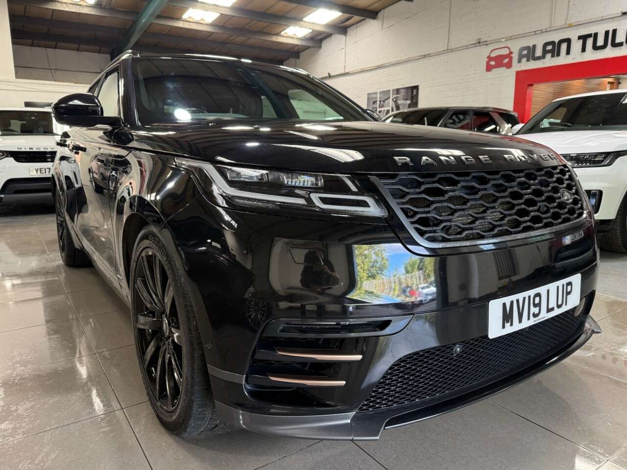 2019 LAND ROVER RANGE ROVER VELAR 2019 LAND ROVER RANGE ROVER VELAR