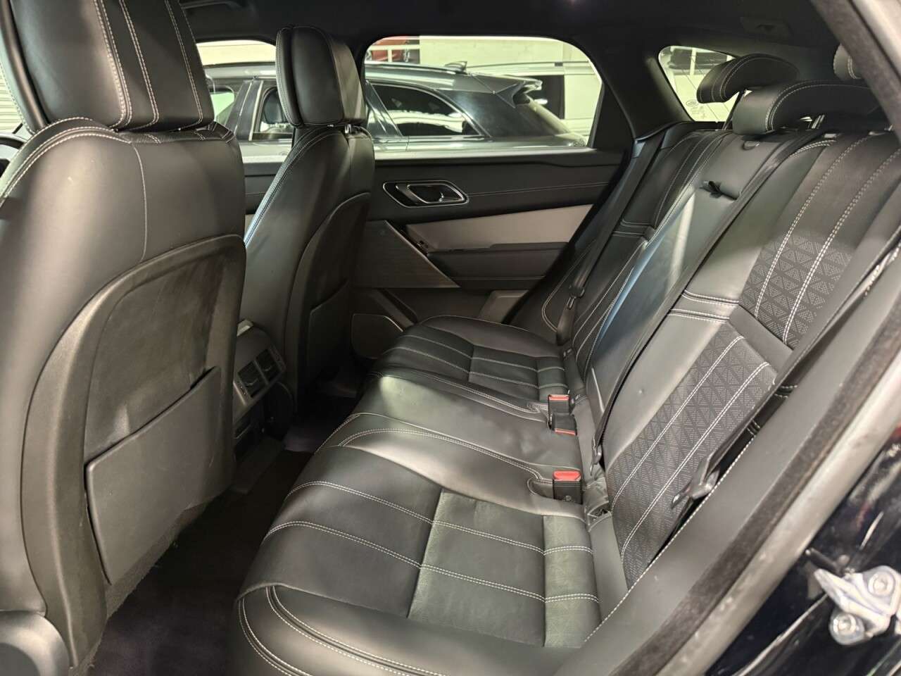 2019 LAND ROVER RANGE ROVER VELAR 2019 LAND ROVER RANGE ROVER VELAR