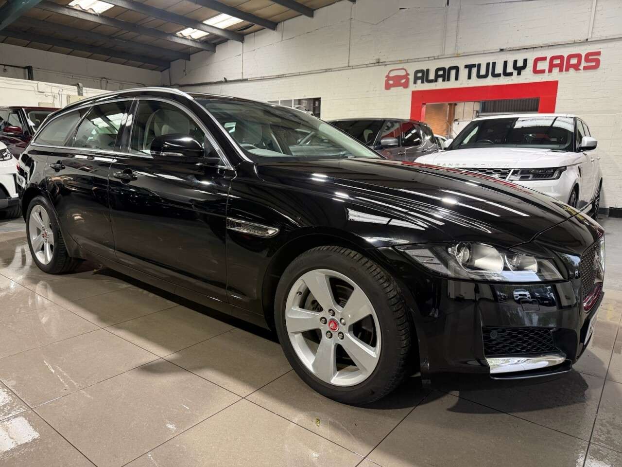 A 2018 JAGUAR XF 2.0i Portfolio GPF Sportbrake 5dr Petrol Auto Euro 6 (s/s) (250 ps) A 2018 JAGUAR XF 2.0i Portfolio GPF Sportbrake 5dr Petrol Auto Euro 6 (s/s) (250 ps)