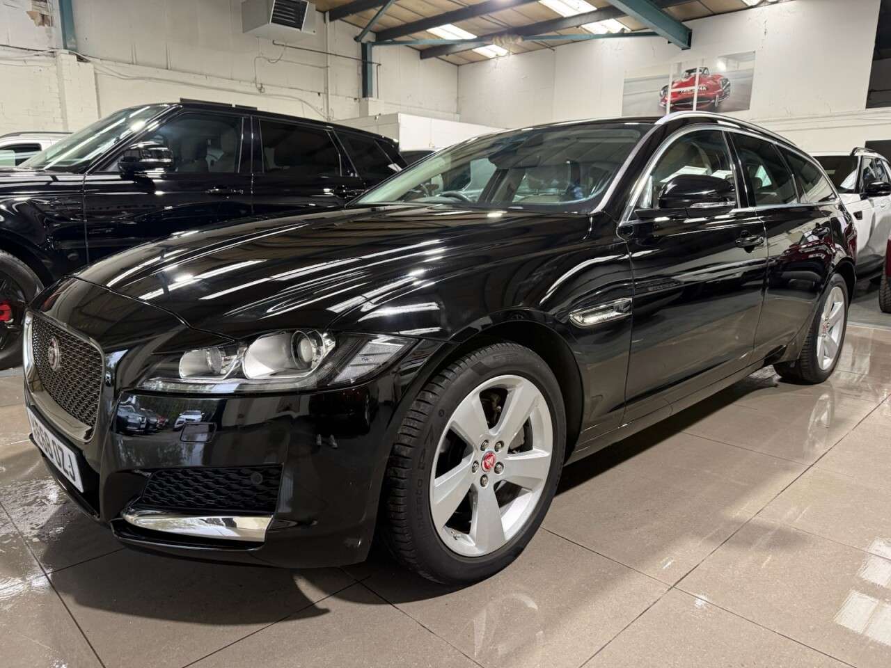 A 2018 JAGUAR XF 2.0i Portfolio GPF Sportbrake 5dr Petrol Auto Euro 6 (s/s) (250 ps) A 2018 JAGUAR XF 2.0i Portfolio GPF Sportbrake 5dr Petrol Auto Euro 6 (s/s) (250 ps)