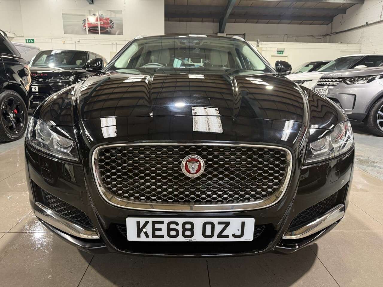 A 2018 JAGUAR XF 2.0i Portfolio GPF Sportbrake 5dr Petrol Auto Euro 6 (s/s) (250 ps) A 2018 JAGUAR XF 2.0i Portfolio GPF Sportbrake 5dr Petrol Auto Euro 6 (s/s) (250 ps)