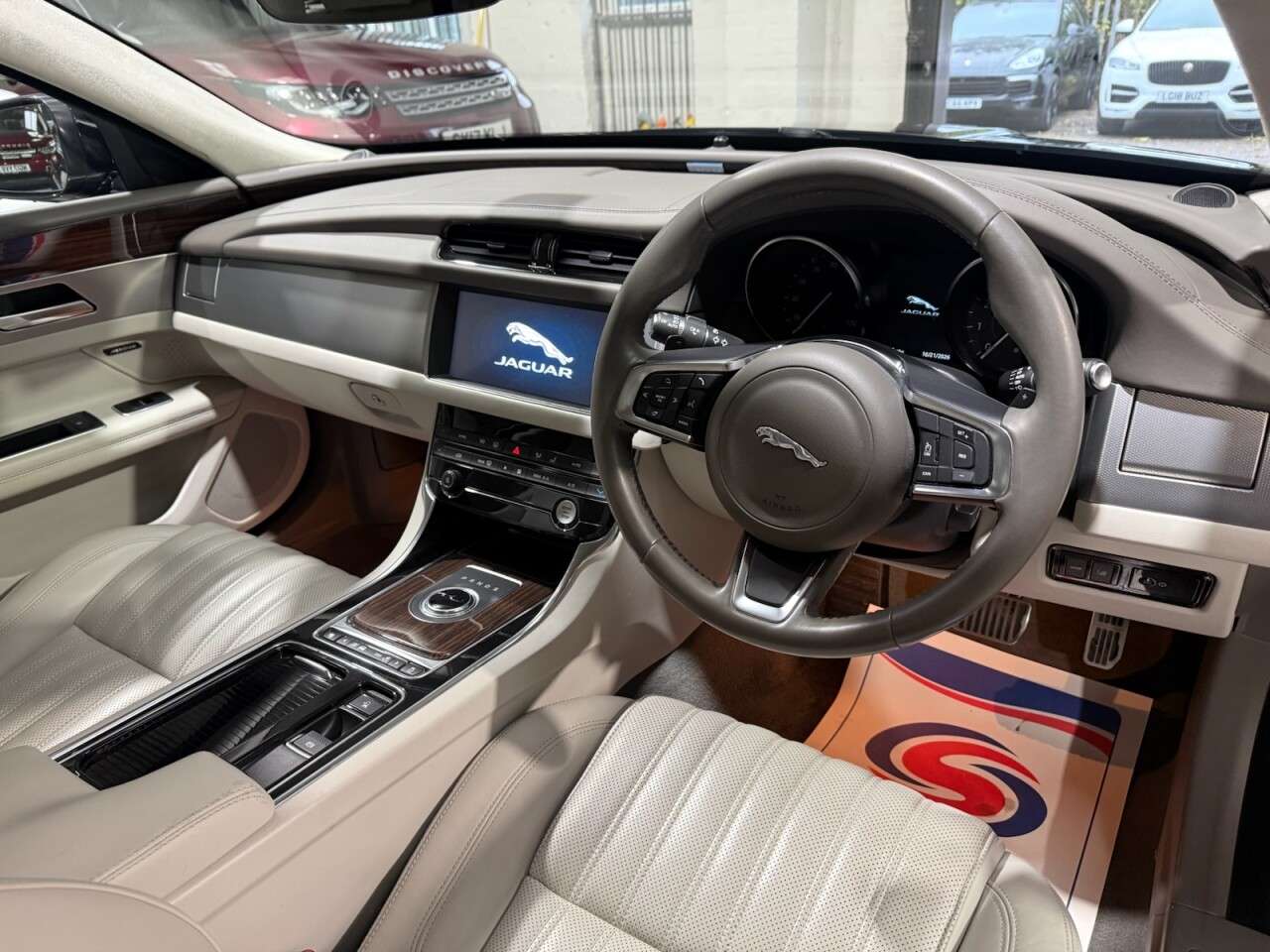 2018 JAGUAR XF 2018 JAGUAR XF