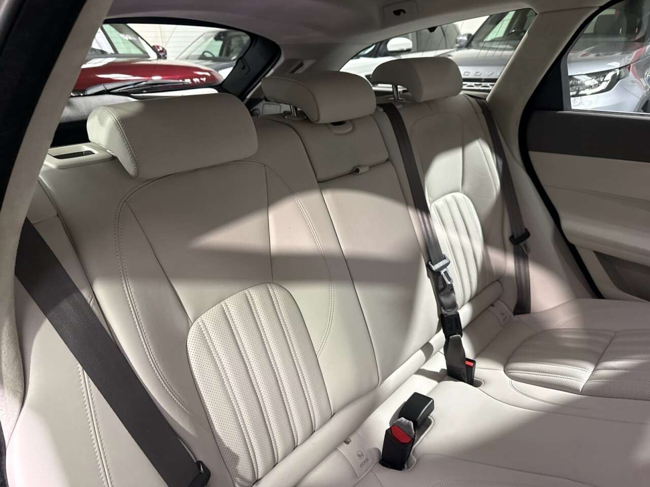 2018 JAGUAR XF 2018 JAGUAR XF