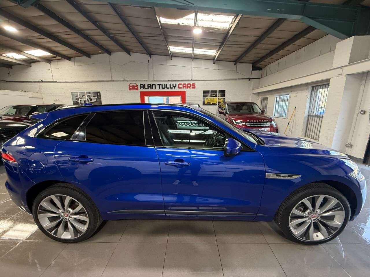 2018 JAGUAR F-PACE 2018 JAGUAR F-PACE