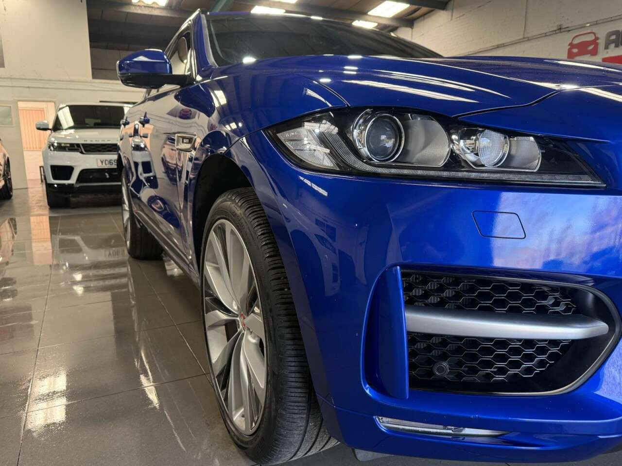 2018 JAGUAR F-PACE 2018 JAGUAR F-PACE