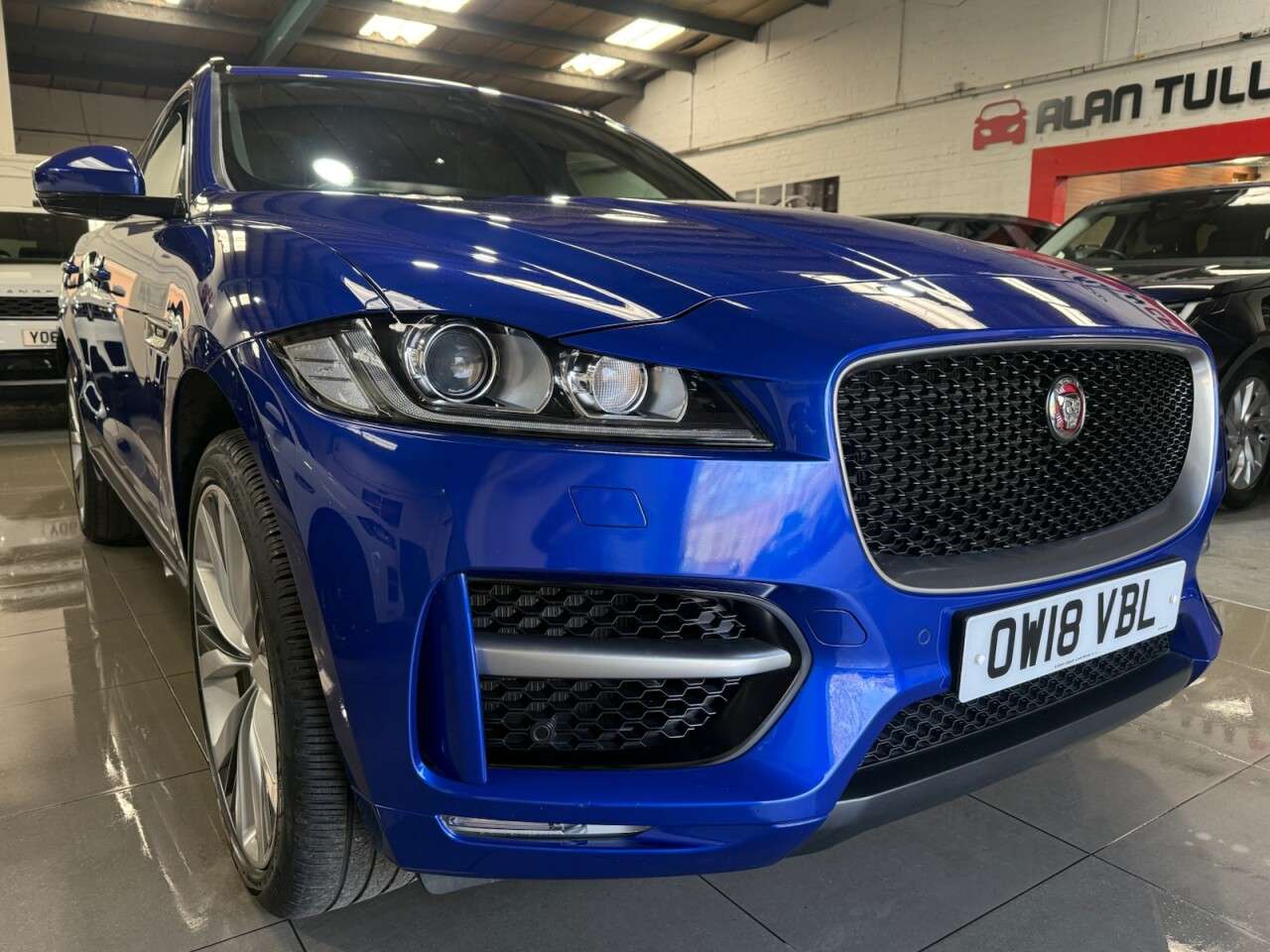 2018 JAGUAR F-PACE 2018 JAGUAR F-PACE