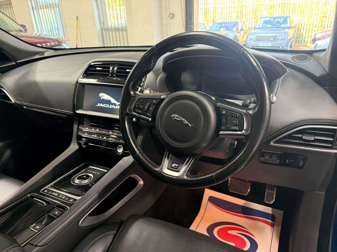 2018 JAGUAR F-PACE 2018 JAGUAR F-PACE