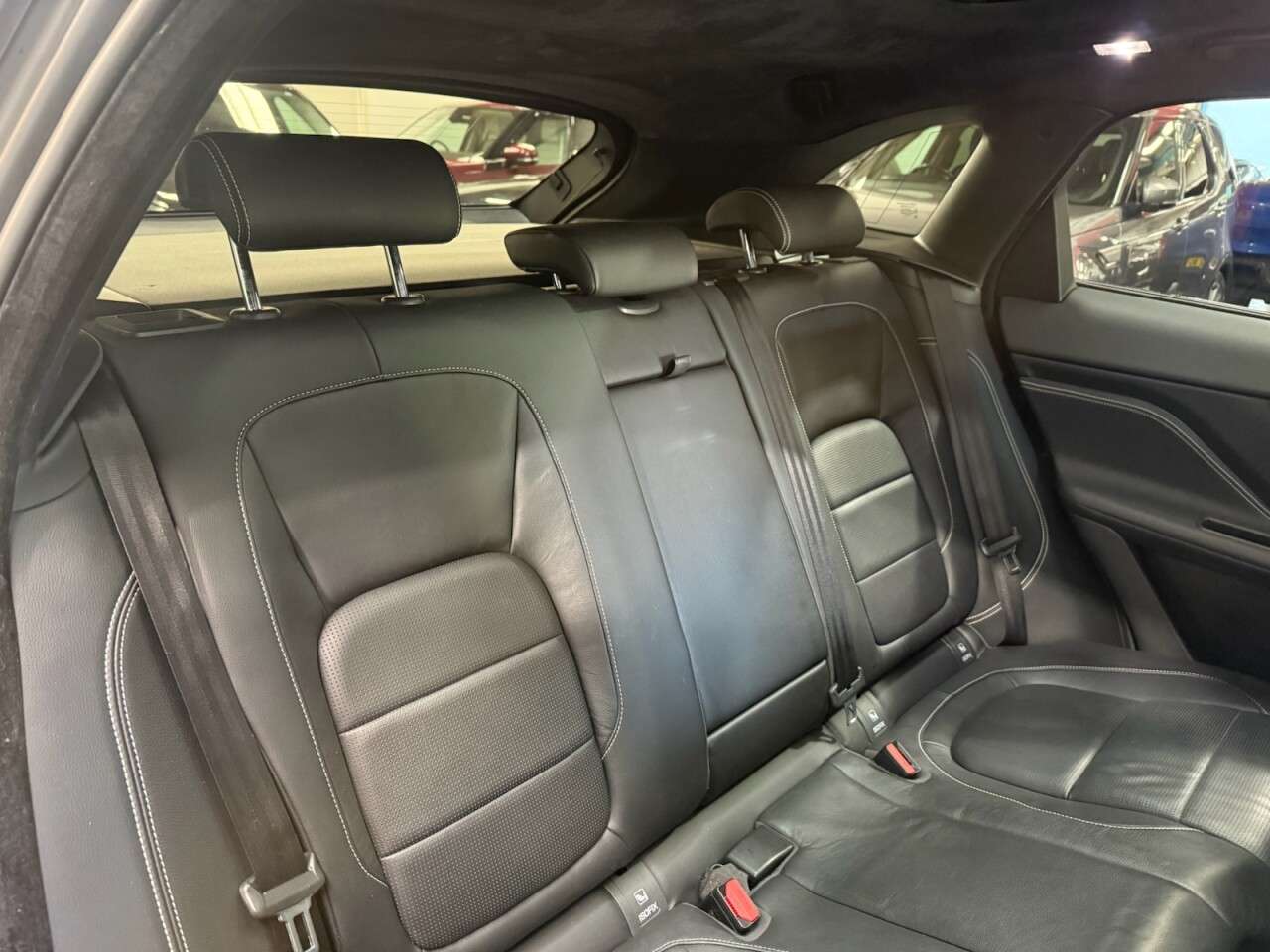 2018 JAGUAR F-PACE 2018 JAGUAR F-PACE