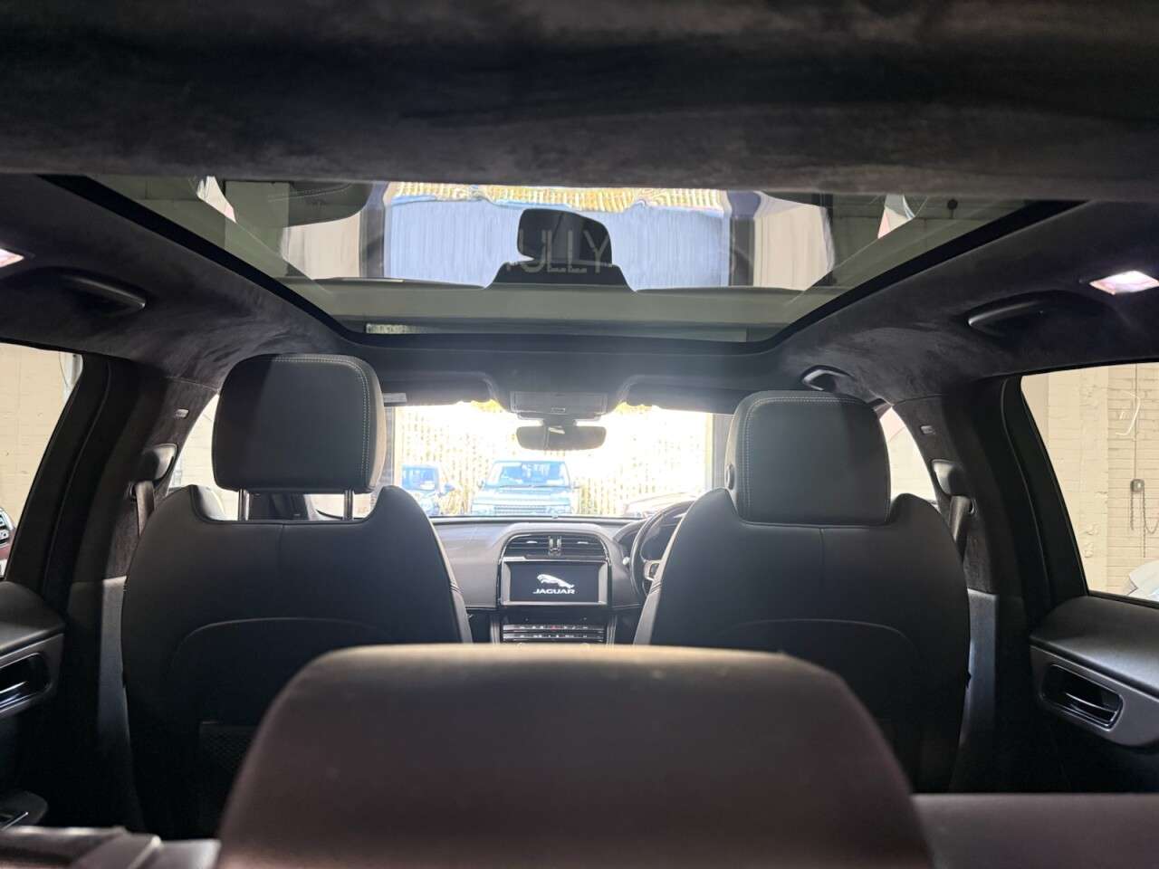 2018 JAGUAR F-PACE 2018 JAGUAR F-PACE