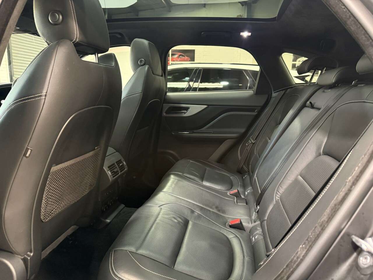 2018 JAGUAR F-PACE 2018 JAGUAR F-PACE