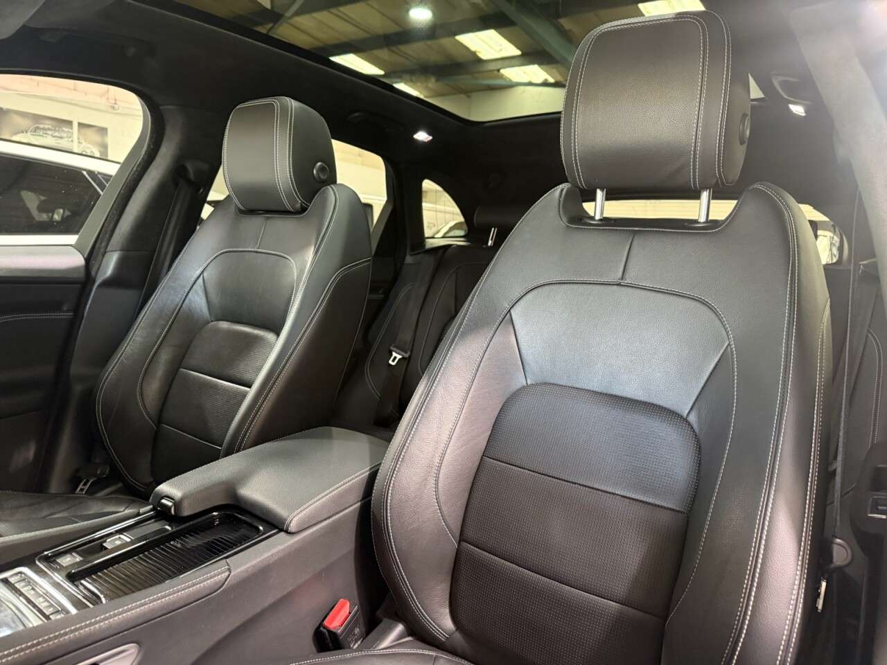 2018 JAGUAR F-PACE 2018 JAGUAR F-PACE