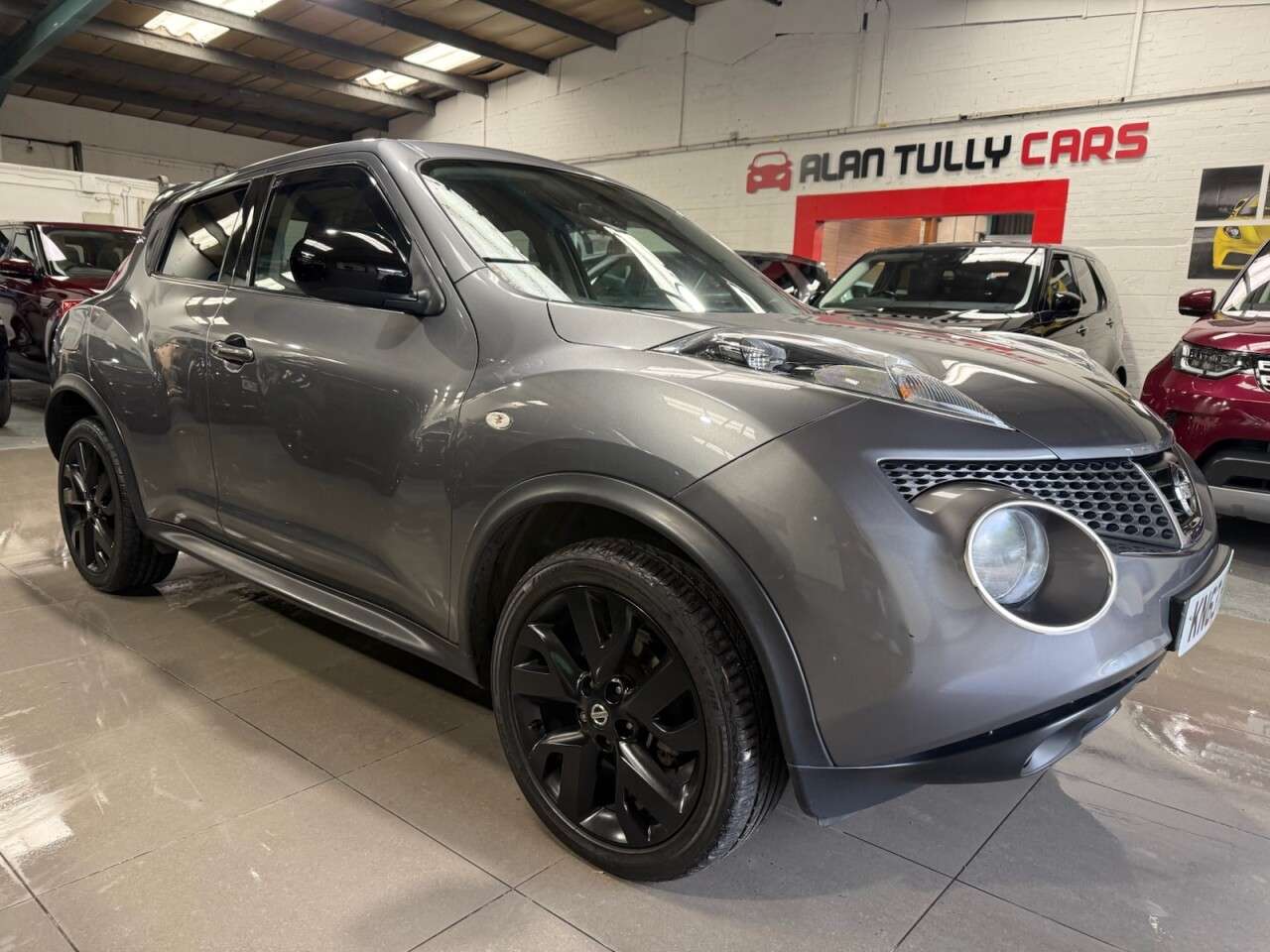 A 2013 NISSAN JUKE 1.6 n-tec SUV 5dr Petrol Manual Euro 5 (17in Alloy) (117 ps) A 2013 NISSAN JUKE 1.6 n-tec SUV 5dr Petrol Manual Euro 5 (17in Alloy) (117 ps)