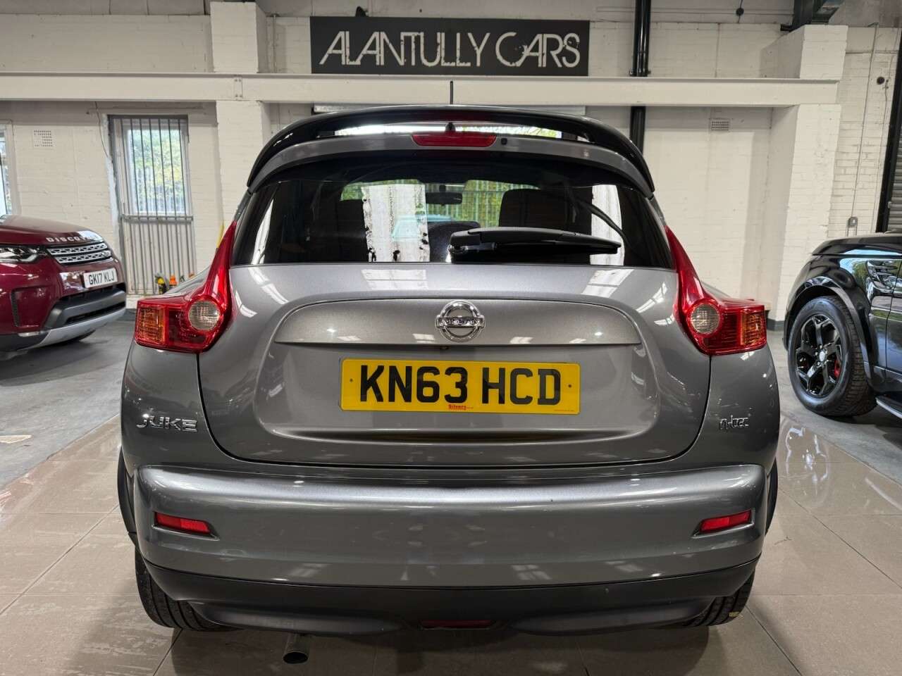 A 2013 NISSAN JUKE 1.6 n-tec SUV 5dr Petrol Manual Euro 5 (17in Alloy) (117 ps) A 2013 NISSAN JUKE 1.6 n-tec SUV 5dr Petrol Manual Euro 5 (17in Alloy) (117 ps)