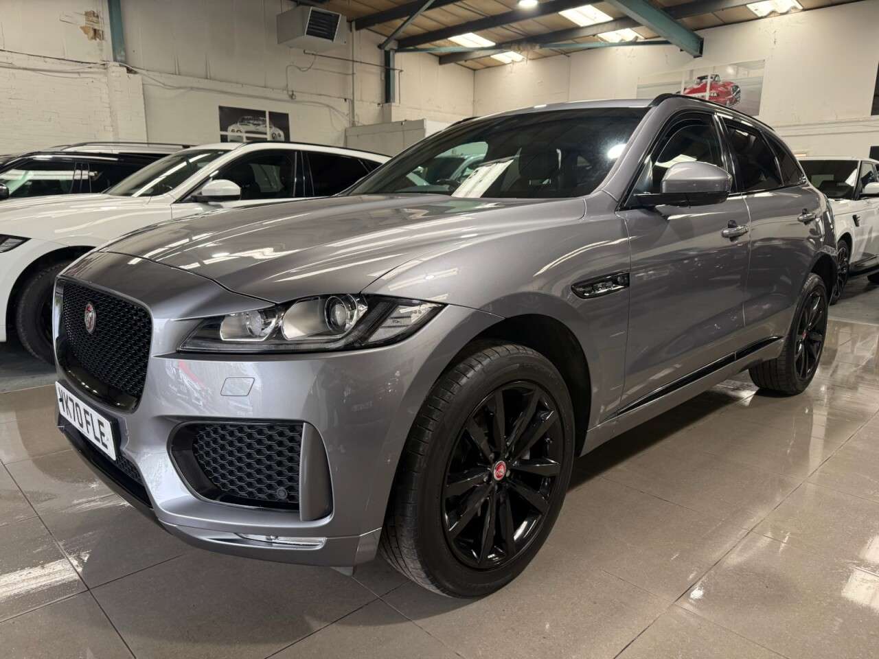 A 2020 JAGUAR F-PACE 2.0 P250i Chequered Flag SUV 5dr Petrol Auto AWD Euro 6 (s/s) (250 ps) A 2020 JAGUAR F-PACE 2.0 P250i Chequered Flag SUV 5dr Petrol Auto AWD Euro 6 (s/s) (250 ps)