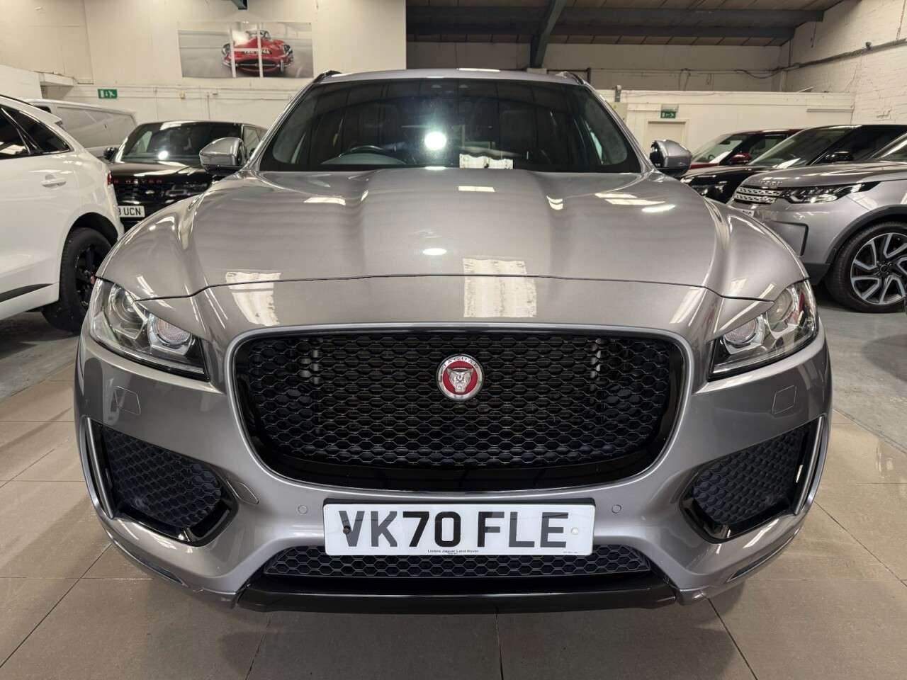 A 2020 JAGUAR F-PACE 2.0 P250i Chequered Flag SUV 5dr Petrol Auto AWD Euro 6 (s/s) (250 ps) A 2020 JAGUAR F-PACE 2.0 P250i Chequered Flag SUV 5dr Petrol Auto AWD Euro 6 (s/s) (250 ps)