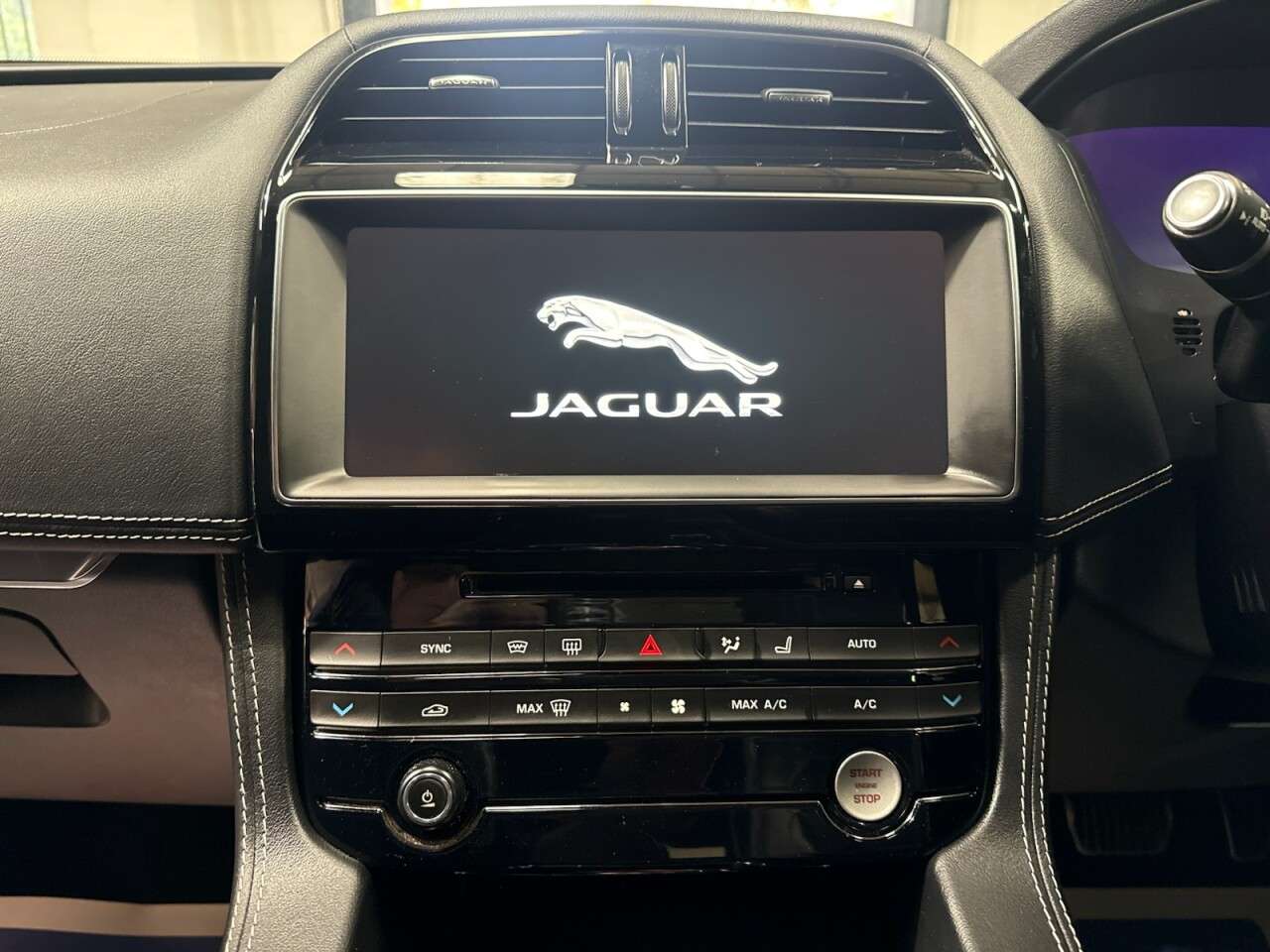 2020 JAGUAR F-PACE 2020 JAGUAR F-PACE