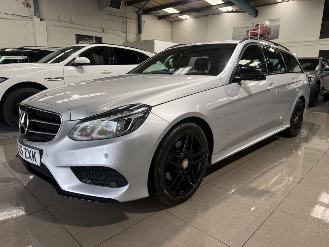 A 2016 MERCEDES-BENZ E CLASS 2.1 E220 BlueTEC AMG Night Edition Estate 5dr Diesel G-Tronic+ Euro 6 (s/s) A 2016 MERCEDES-BENZ E CLASS 2.1 E220 BlueTEC AMG Night Edition Estate 5dr Diesel G-Tronic+ Euro 6 (s/s)
