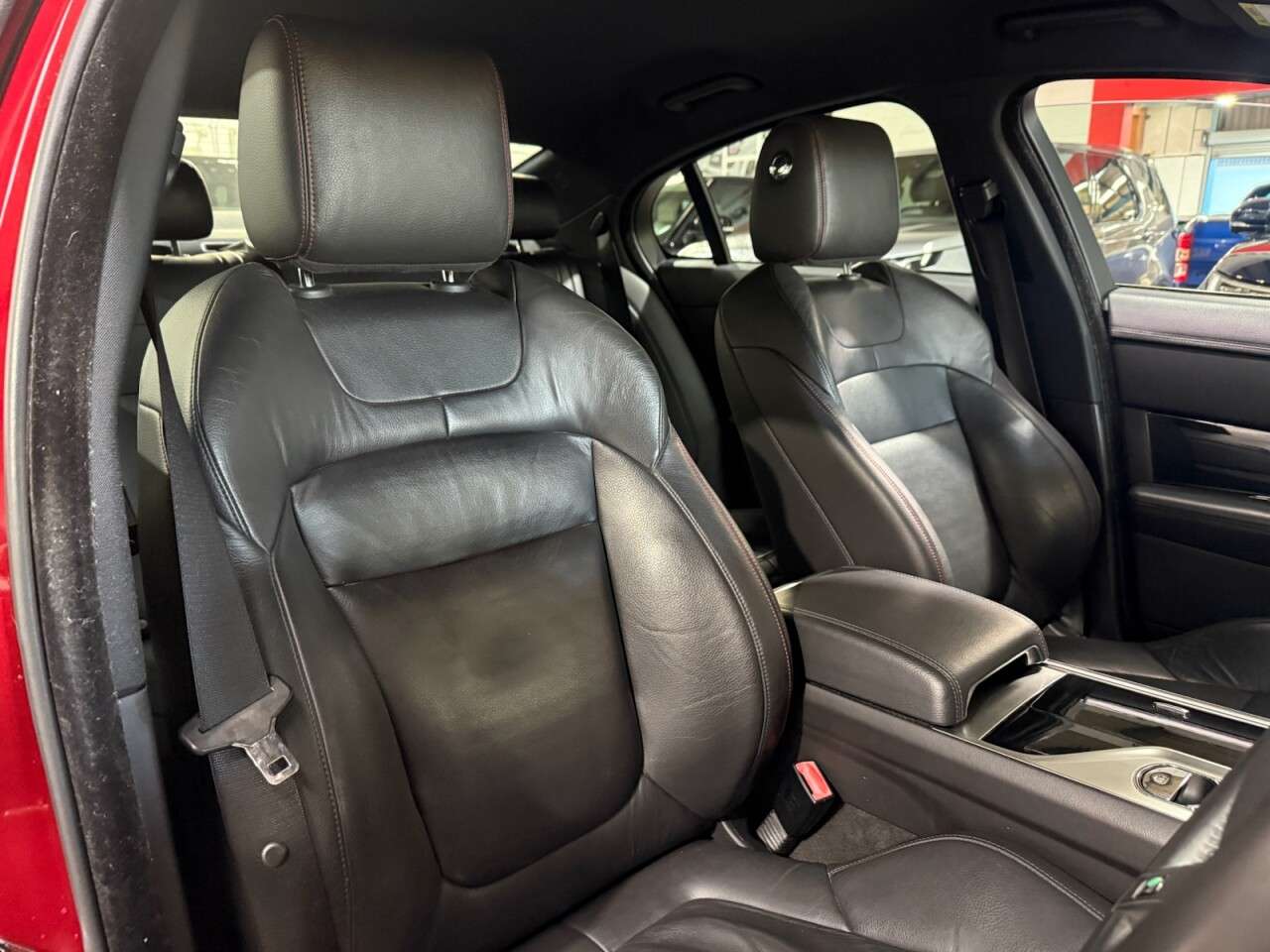 2015 JAGUAR XF 2015 JAGUAR XF