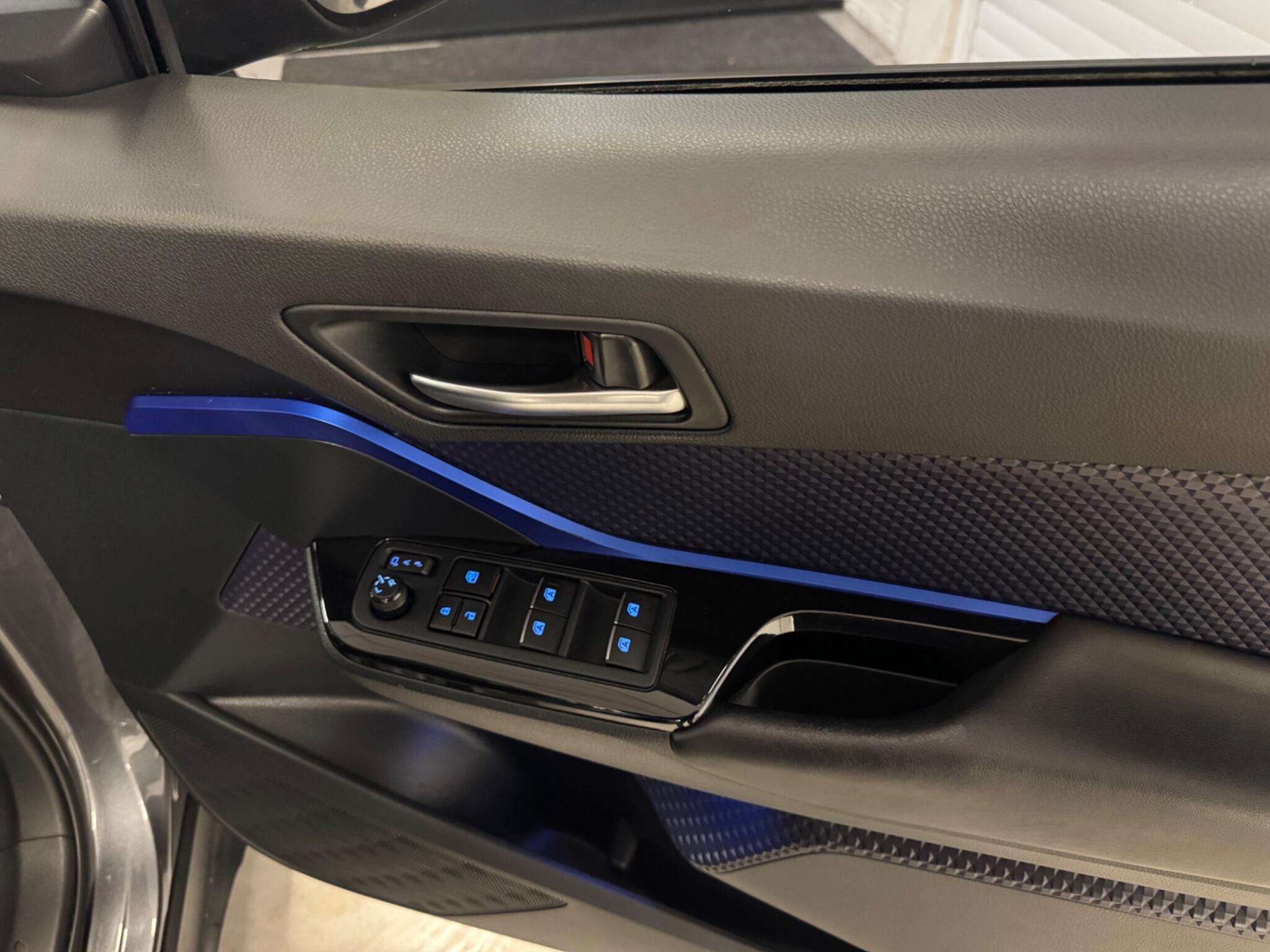 2017 TOYOTA C-HR 2017 TOYOTA C-HR