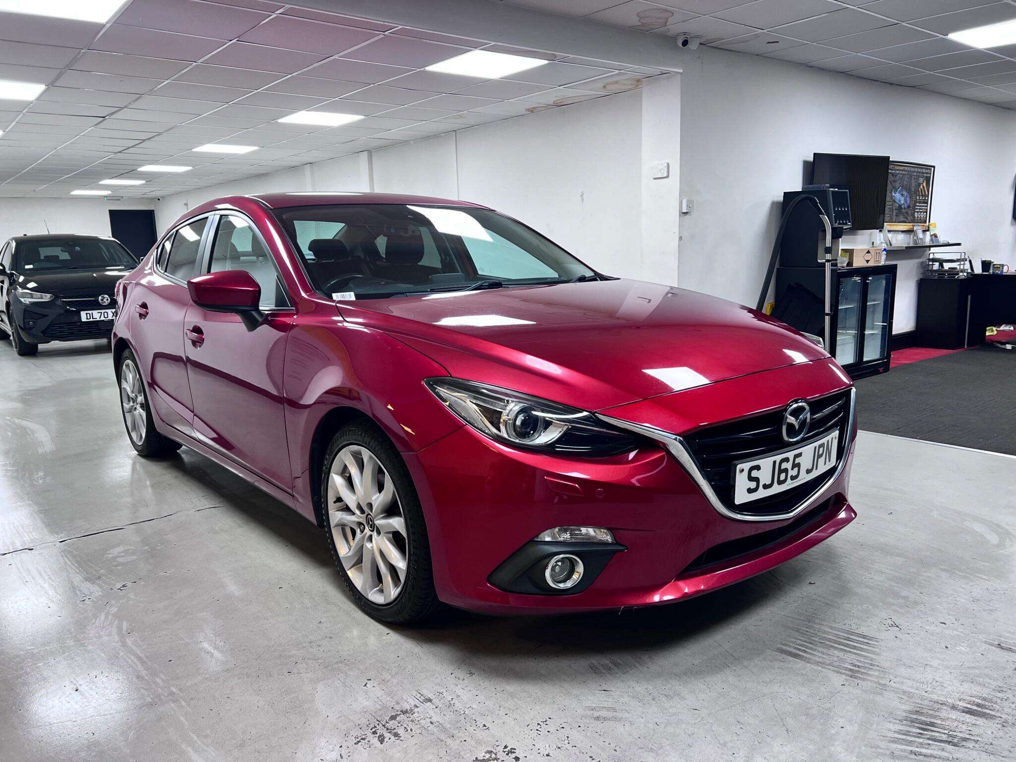 A 2016 MAZDA 3 2.0 SKYACTIV-G Sport Nav Fastback Auto Euro 5 (s/s) 4dr A 2016 MAZDA 3 2.0 SKYACTIV-G Sport Nav Fastback Auto Euro 5 (s/s) 4dr