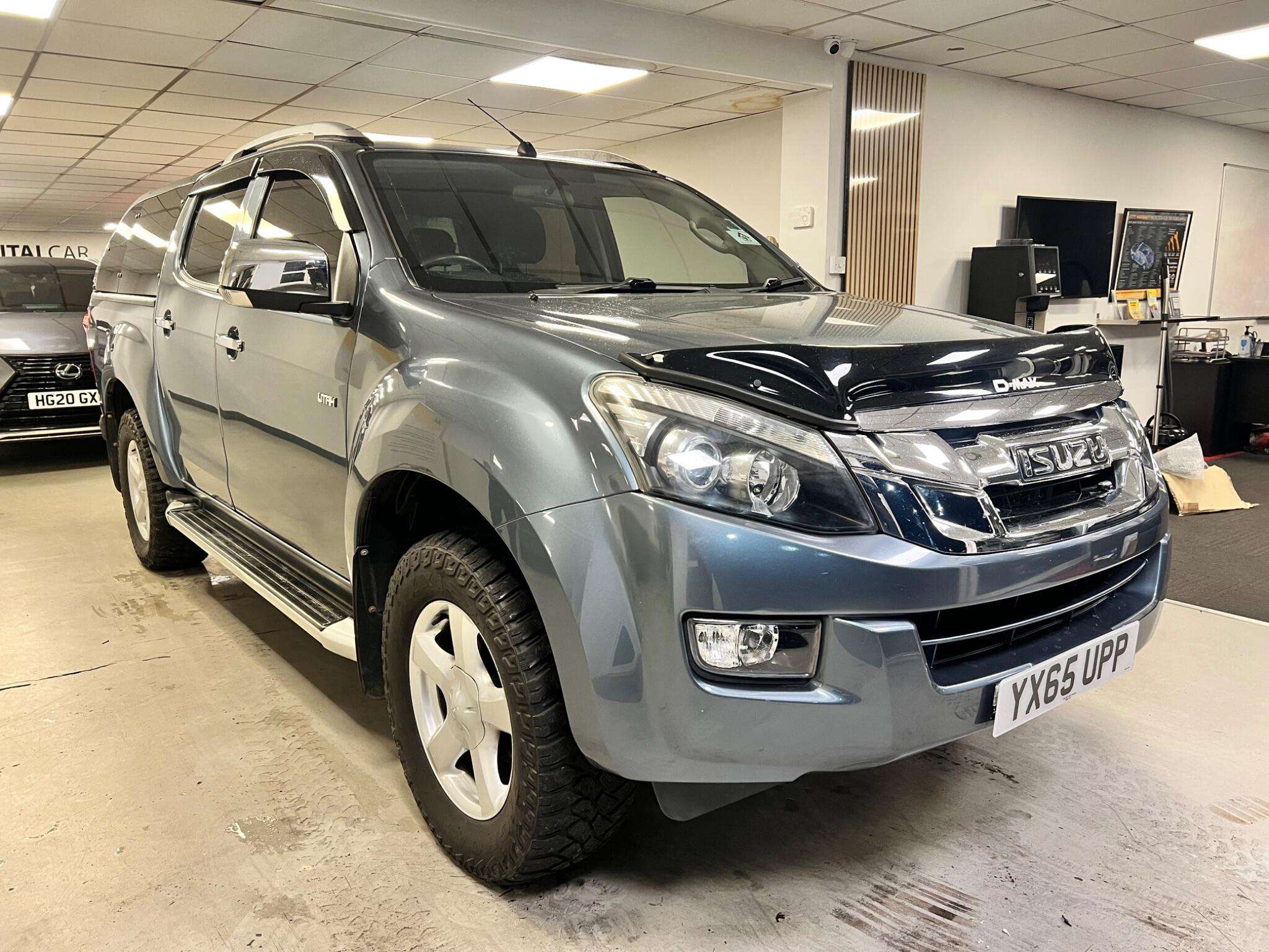 A 2015 ISUZU D-MAX 2.5 TD Utah Vision 4x4 4dr A 2015 ISUZU D-MAX 2.5 TD Utah Vision 4x4 4dr