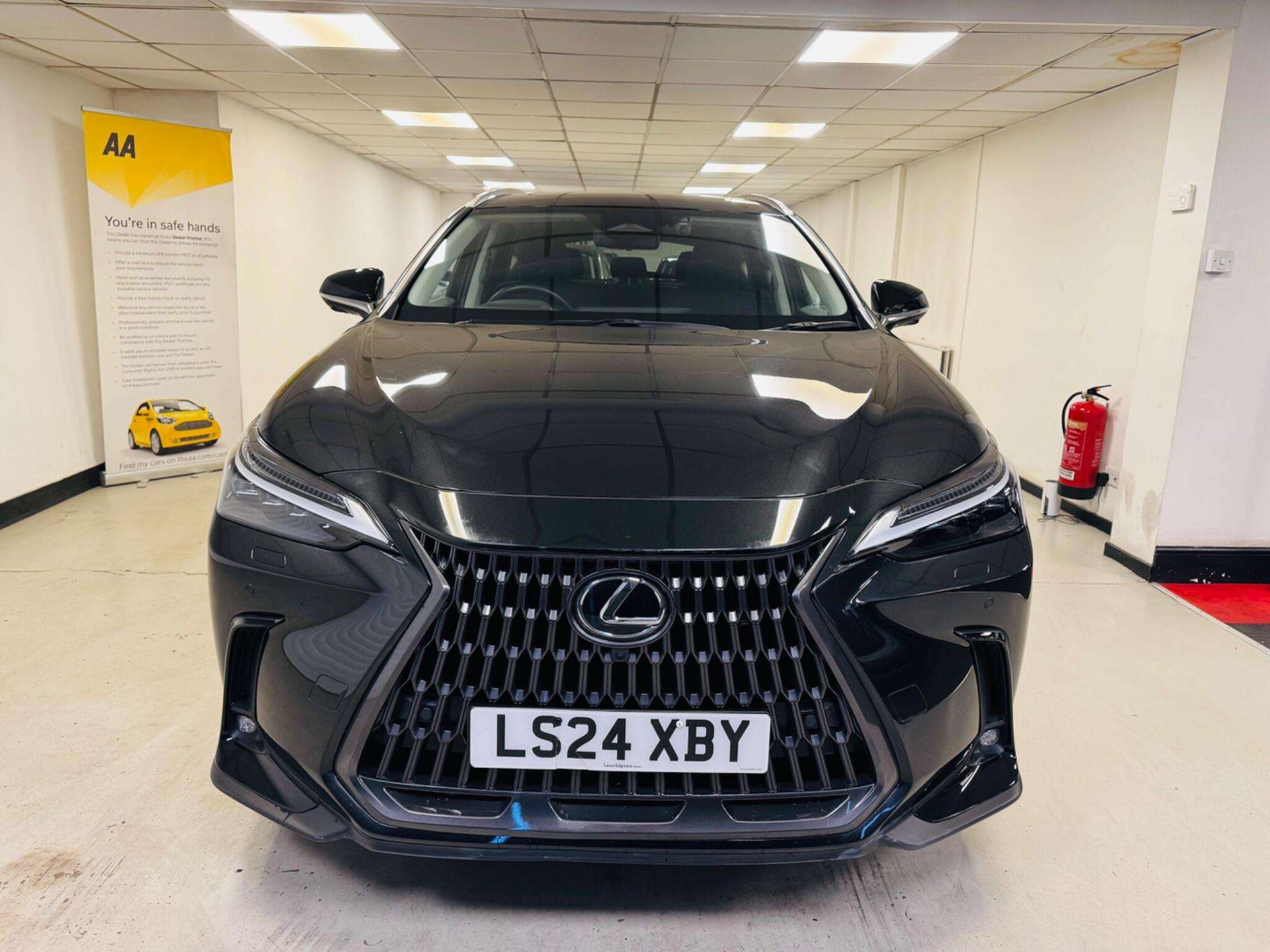 A 2024 LEXUS NX 2.5 450h+ 18.1kWh Takumi E-CVT 4WD Euro 6 (s/s) 5dr A 2024 LEXUS NX 2.5 450h+ 18.1kWh Takumi E-CVT 4WD Euro 6 (s/s) 5dr