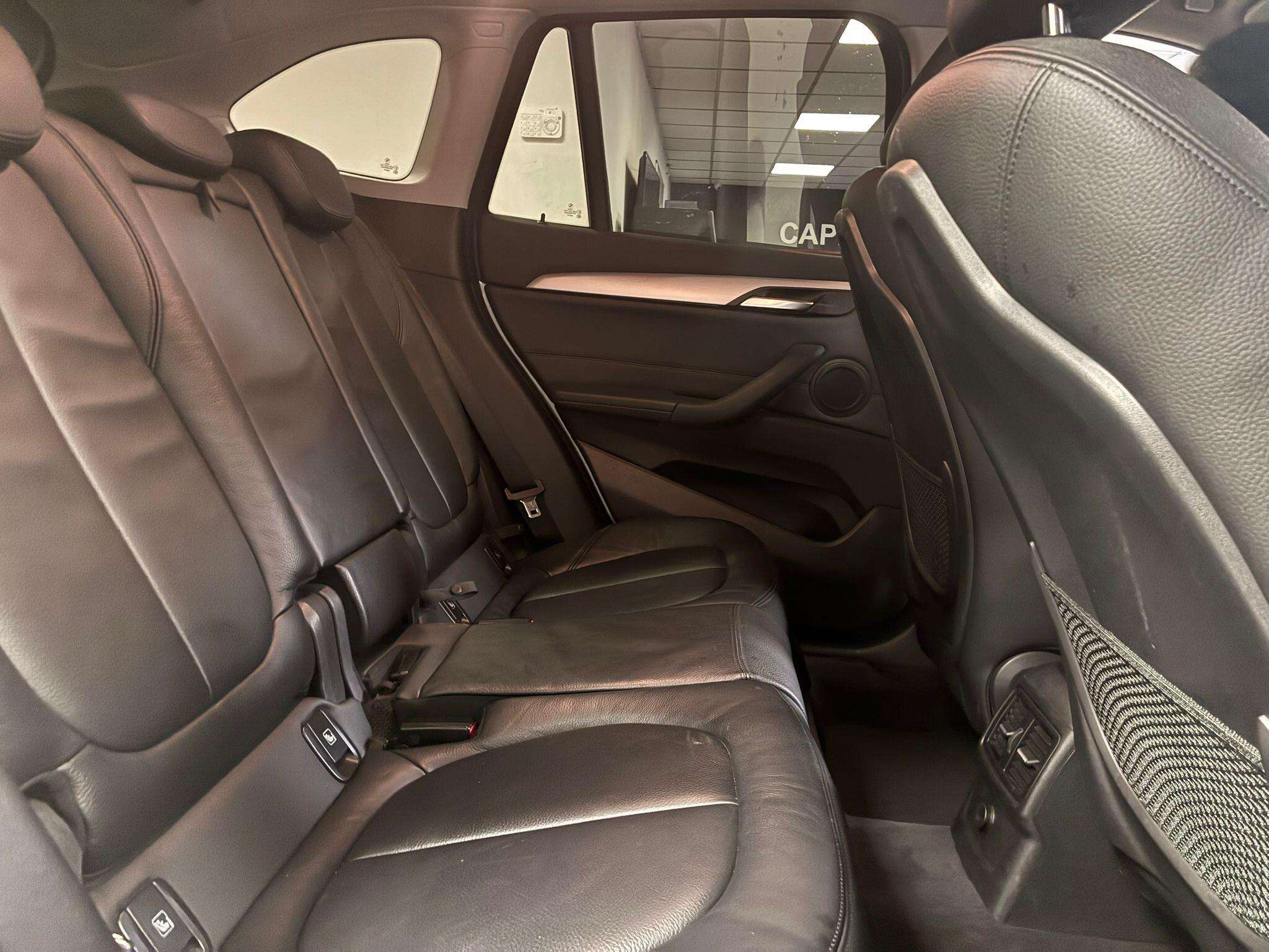 2017 BMW X1 2017 BMW X1