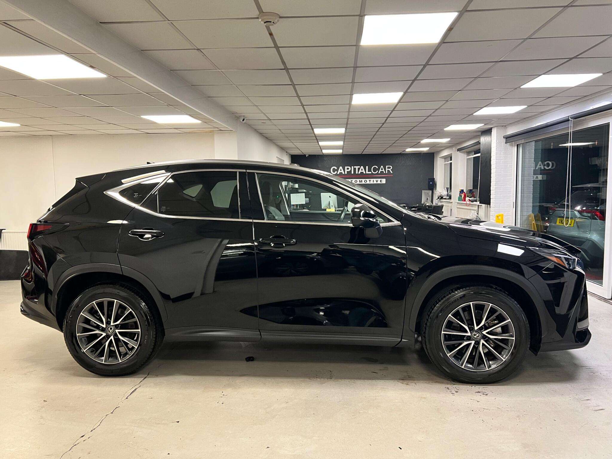 A 2023 LEXUS NX 2.5 350h E-CVT FWD Euro 6 (s/s) 5dr A 2023 LEXUS NX 2.5 350h E-CVT FWD Euro 6 (s/s) 5dr