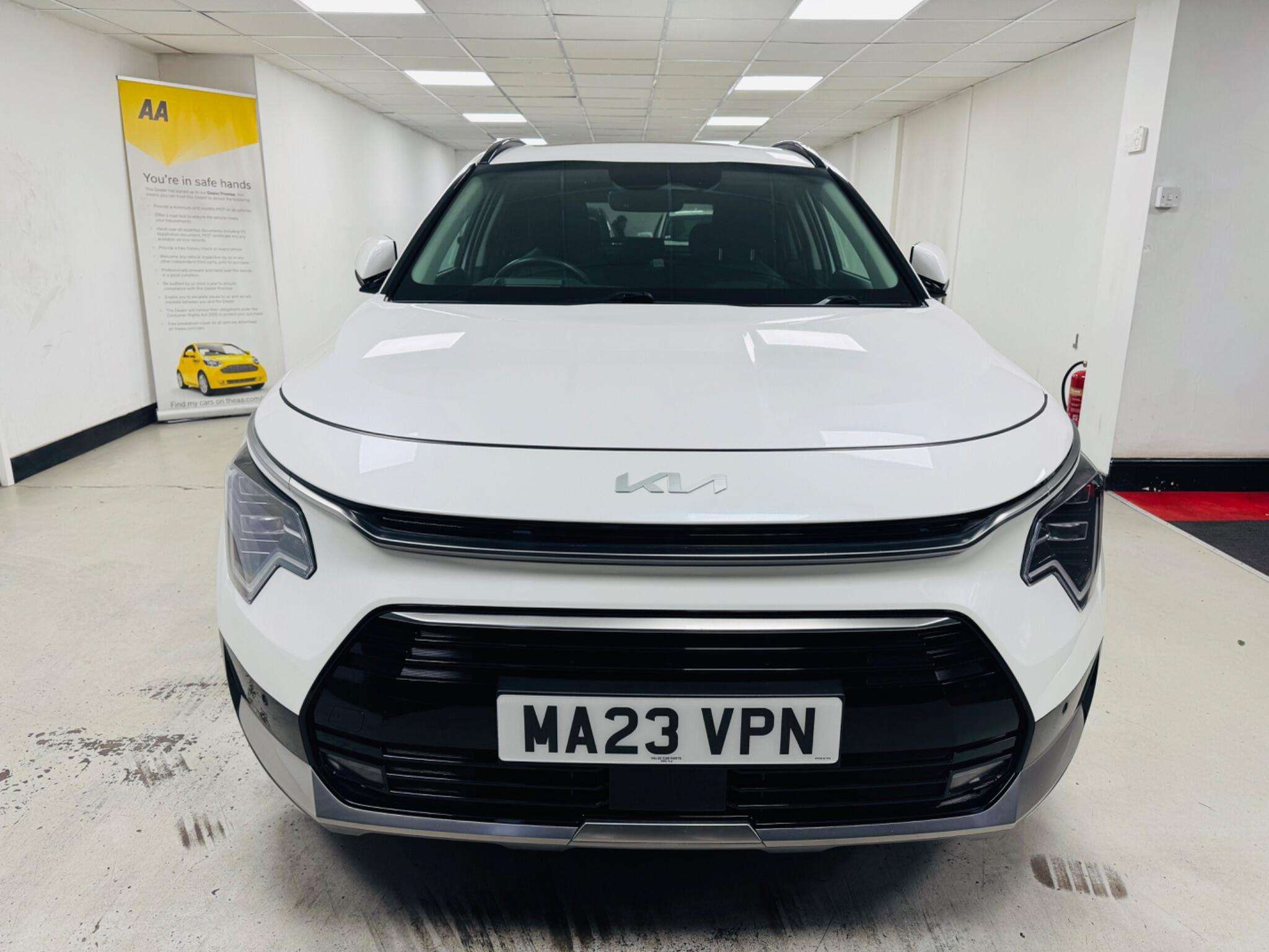 A 2023 KIA NIRO 1.6h GDi 4 DCT Euro 6 (s/s) 5dr A 2023 KIA NIRO 1.6h GDi 4 DCT Euro 6 (s/s) 5dr
