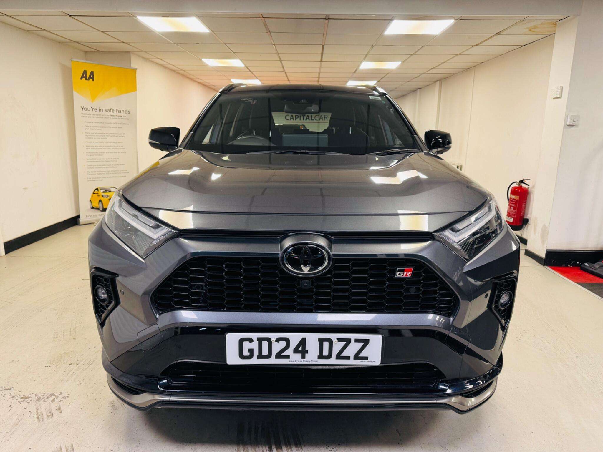 A 2024 TOYOTA RAV4 2.5 VVT 18.1kWh GR SPORT CVT 4WD Euro 6 (s/s) 5dr A 2024 TOYOTA RAV4 2.5 VVT 18.1kWh GR SPORT CVT 4WD Euro 6 (s/s) 5dr