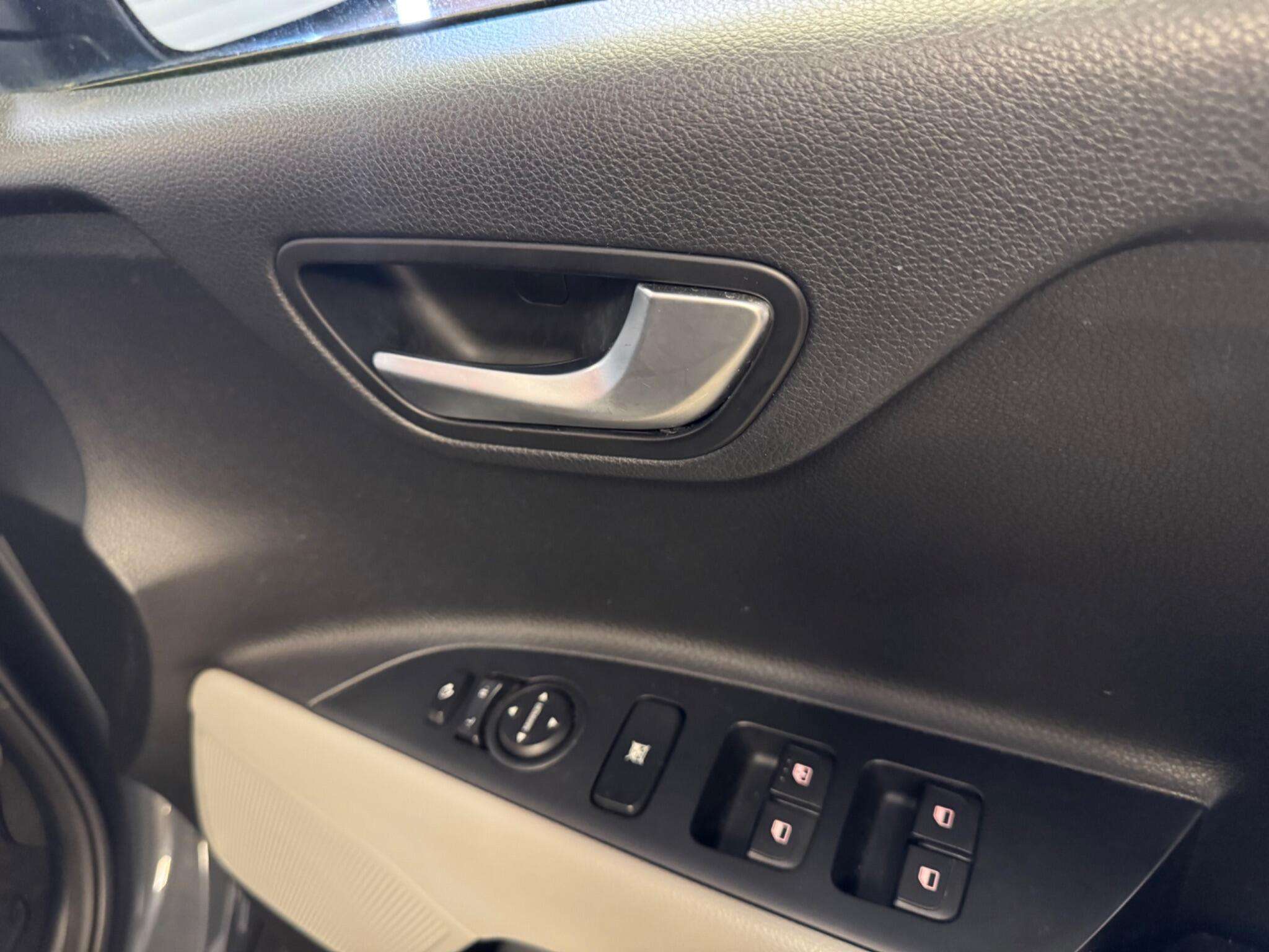2021 KIA STONIC 2021 KIA STONIC