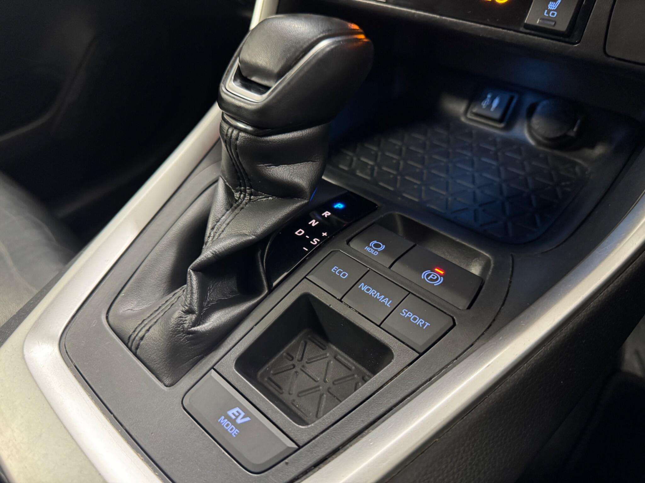 2019 TOYOTA RAV4 2019 TOYOTA RAV4