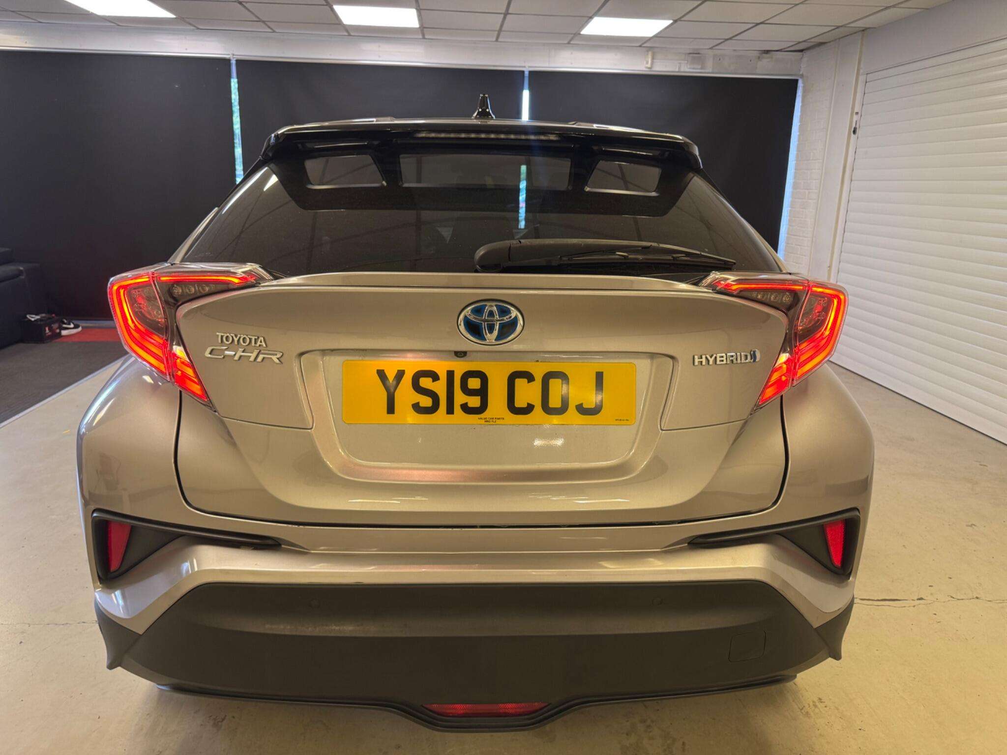2019 TOYOTA C-HR 2019 TOYOTA C-HR