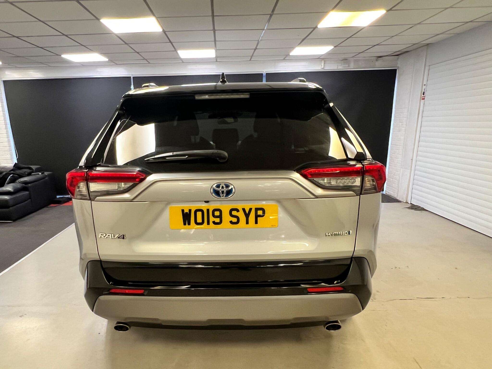 2019 TOYOTA RAV4 2019 TOYOTA RAV4