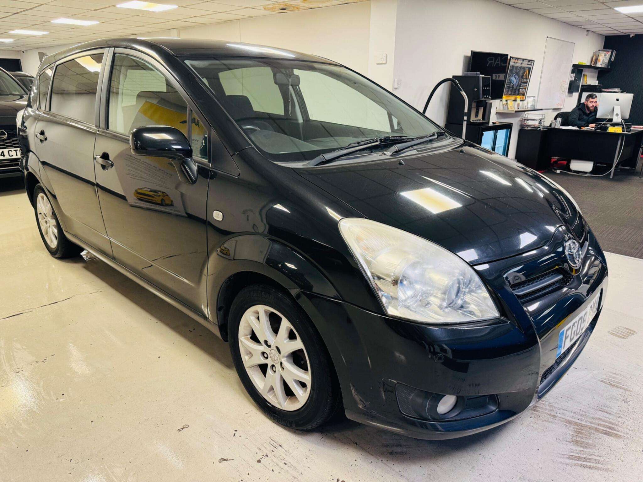 A 2009 TOYOTA COROLLA VERSO 1.8 SR Multimode 5dr A 2009 TOYOTA COROLLA VERSO 1.8 SR Multimode 5dr