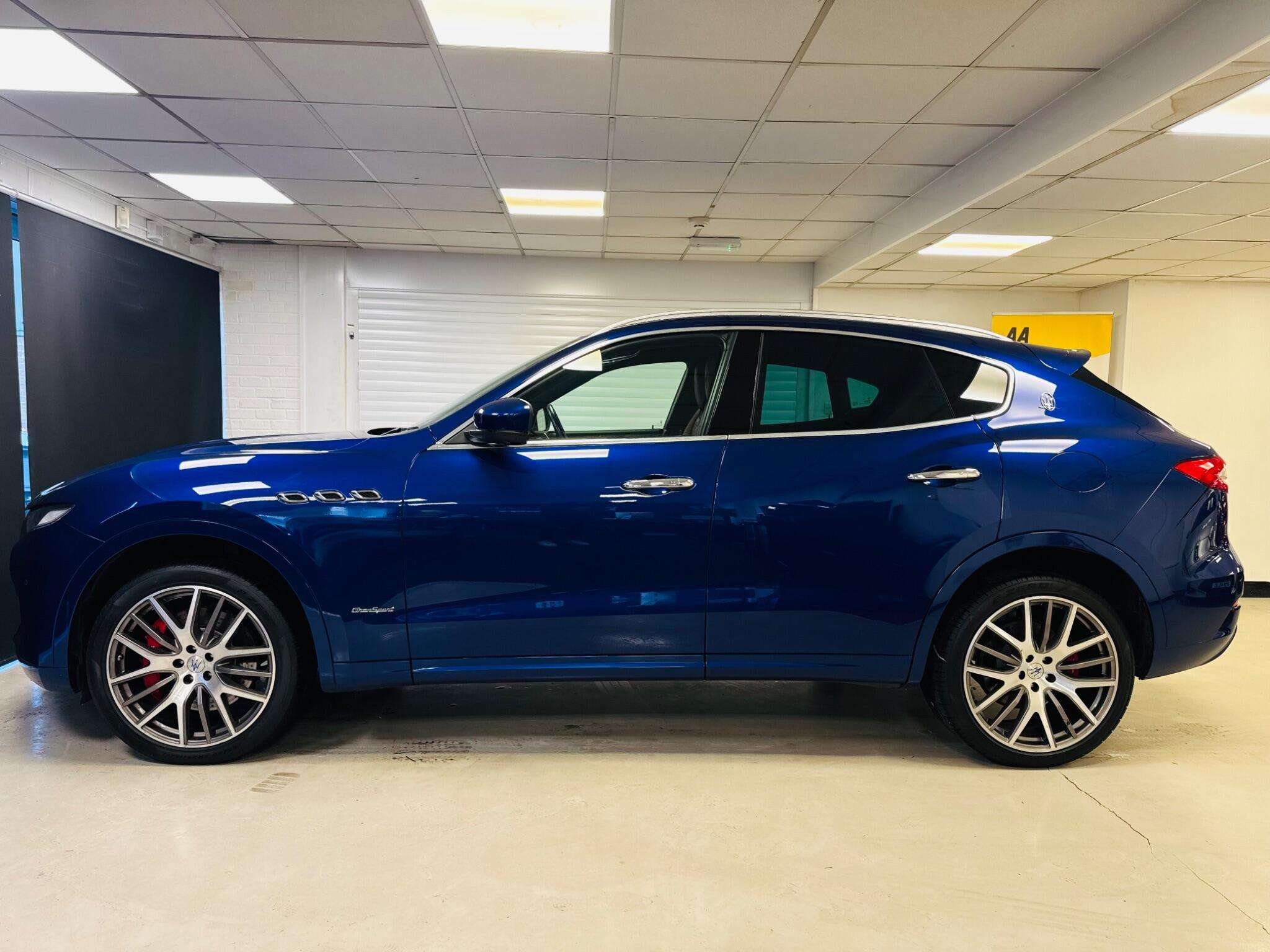 2017 MASERATI LEVANTE 2017 MASERATI LEVANTE