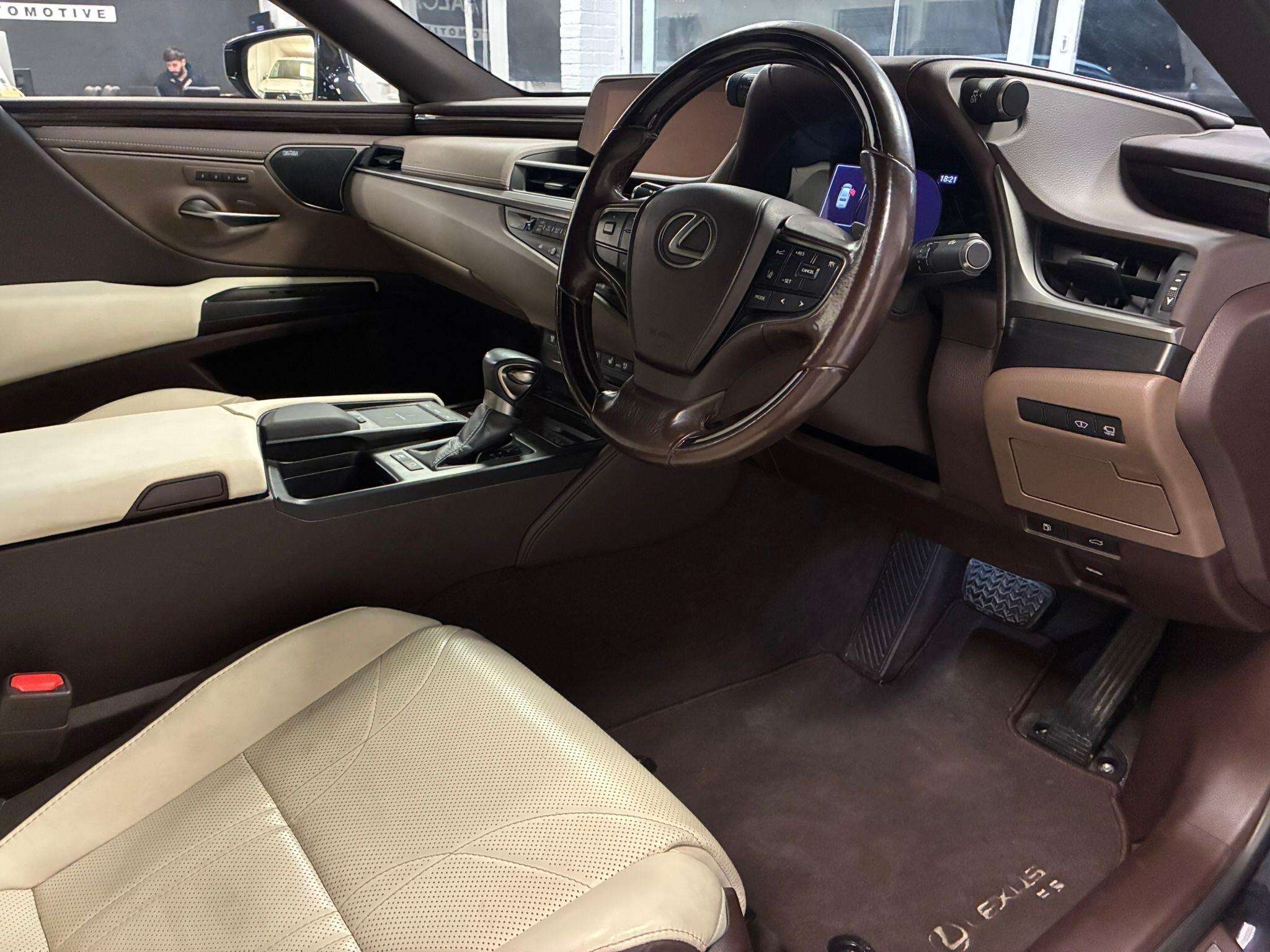 2019 LEXUS ES 2019 LEXUS ES