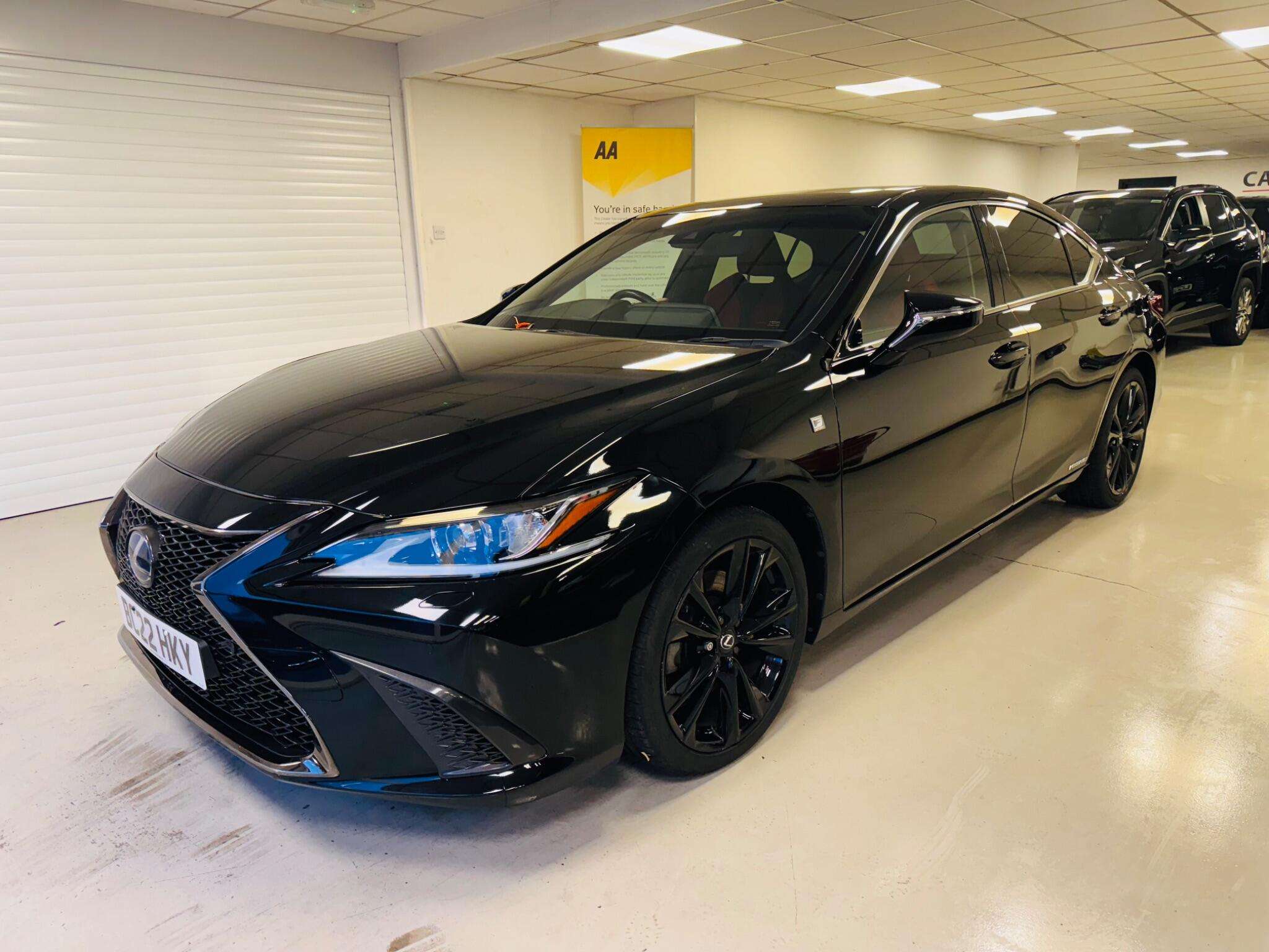 A 2022 LEXUS ES 2.5 300h F Sport E-CVT Euro 6 (s/s) 4dr A 2022 LEXUS ES 2.5 300h F Sport E-CVT Euro 6 (s/s) 4dr