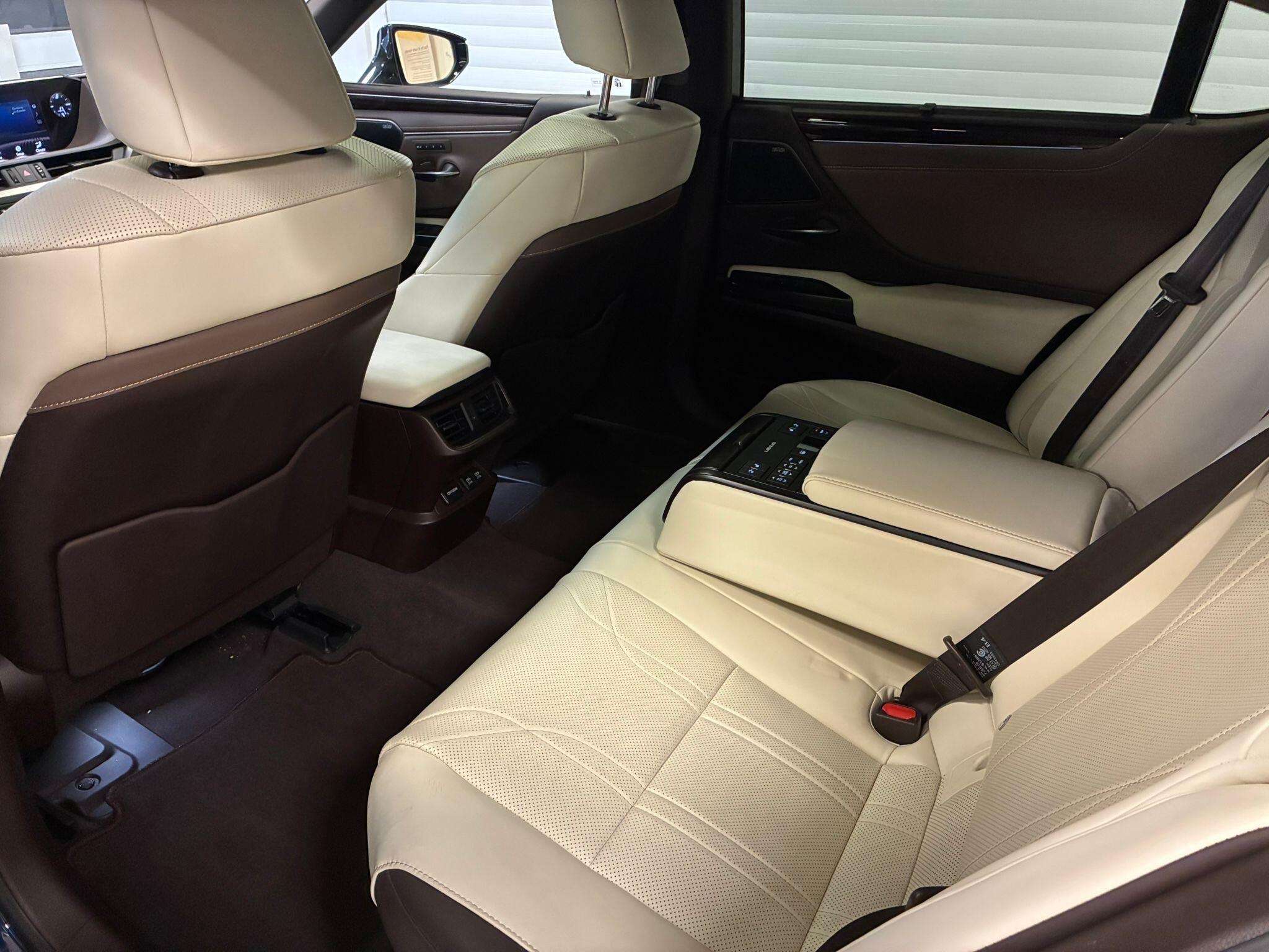 2019 LEXUS ES 2019 LEXUS ES